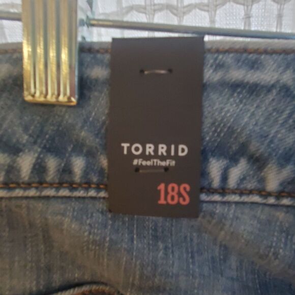 NWT TORRID Sz 18 Jean Denim Woman's Plus Size New Jeans with tags - Picture 2 of 7